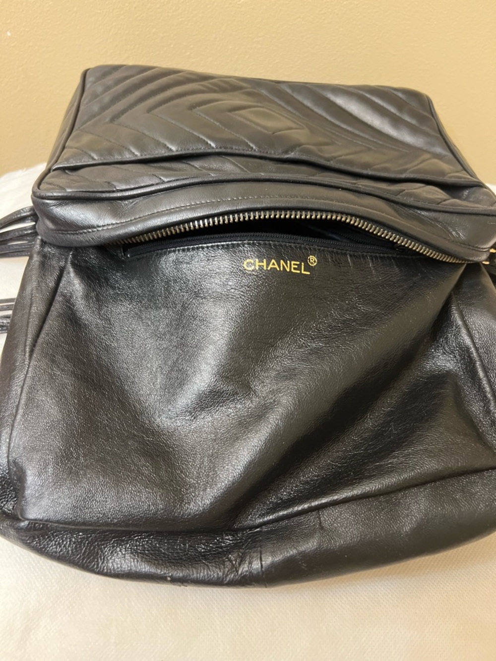CHANEL Black Quilted Leather Crossbody Camera Bag with Tassel - Picture 14 of 14